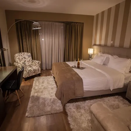 Diamond Living Hotel