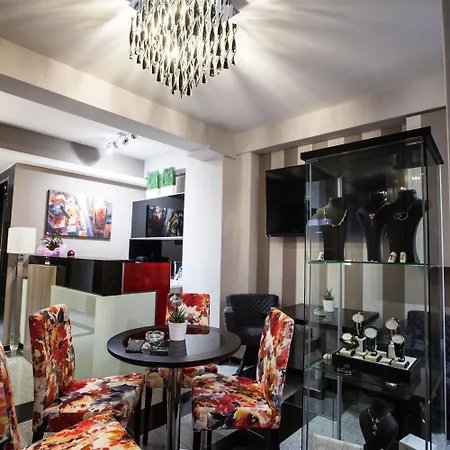 Diamond Living Hotel 3*
