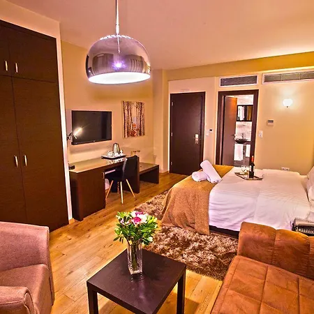 Diamond Living 3* Dráma