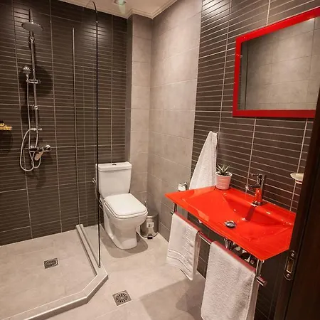 Hotel Diamond Living Dráma