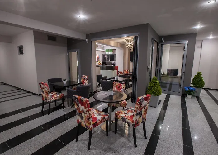 Diamond Living Ξενοδοχείο 3*