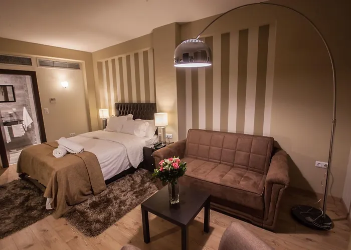 Diamond Living Δράμα